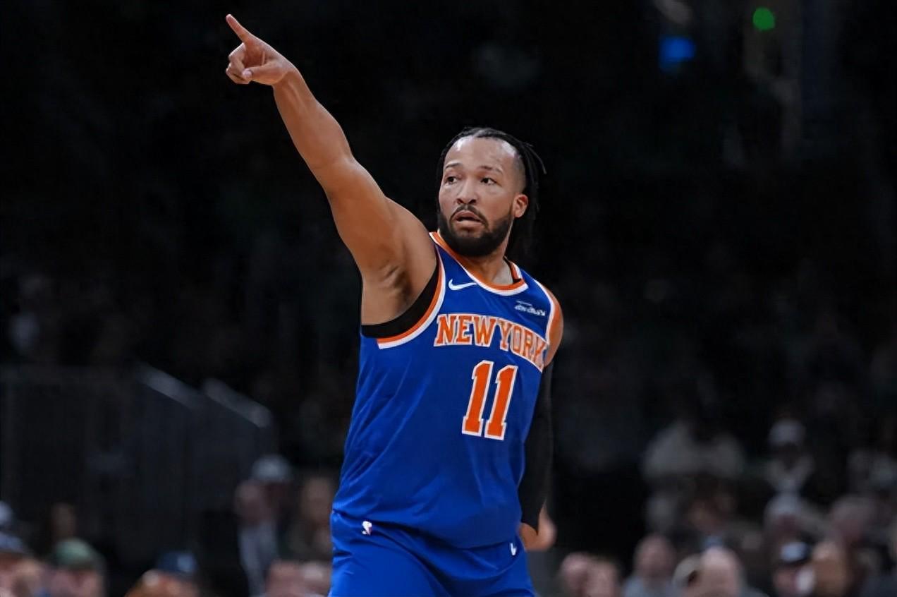 赏金女王模拟器-18投16分，球星成色还是不足！球迷：你就是亚历山大的玩具