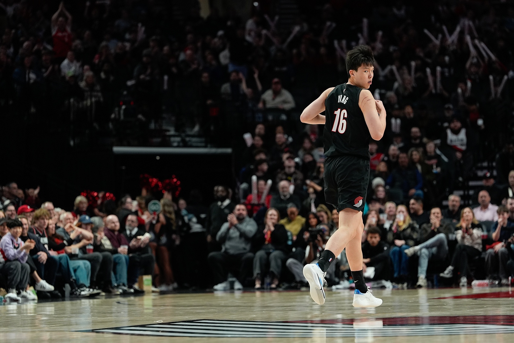 【菜鸟】杨瀚森6分4板1帽+损失2000刀 克尼佩尔失准13分&amp;三分6中1